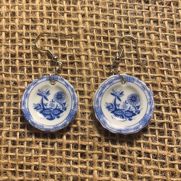 Jewelry - NWT Handmade Plate Earrings
